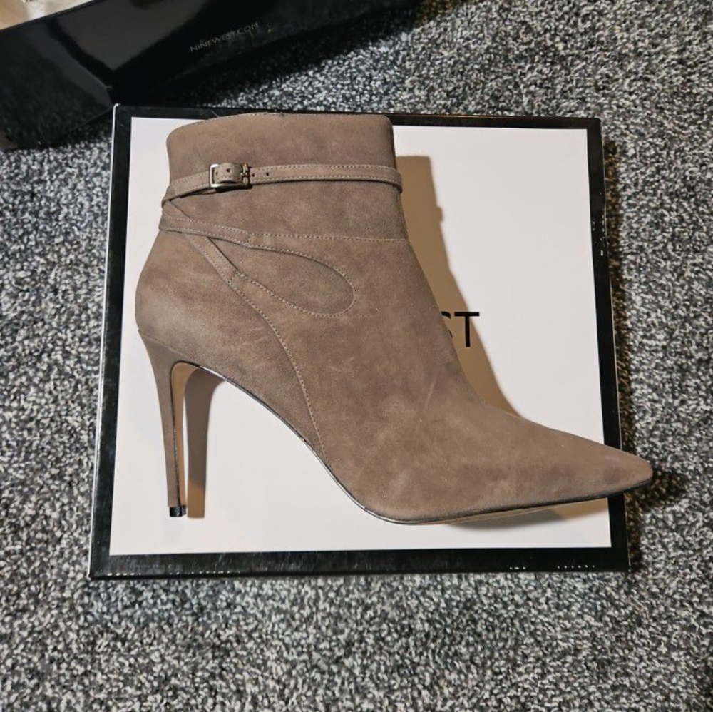 Nine West Brown Heeled Boot